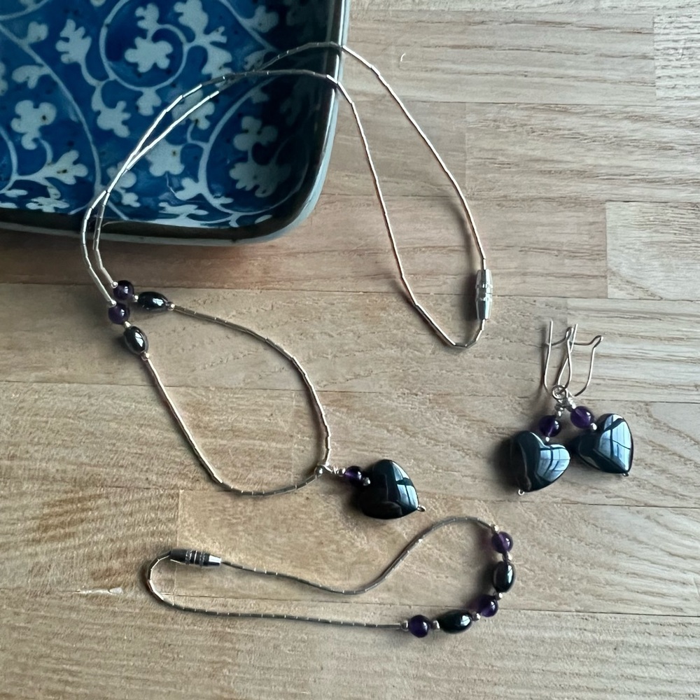 Moquino Native American liquid silver jewelry set with stone hearts